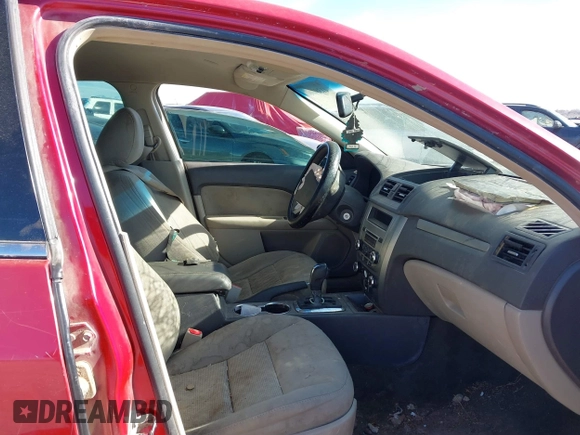 2010 Ford Fusion SE with VIN 3FAHP0HA0AR321457, listed as a IAAI auction lot 41384353 with 230,594 mi miles. Bid and sale history available at carsss.com. Image 5.