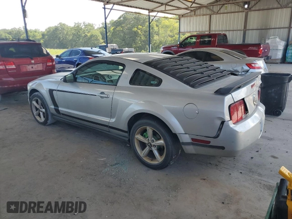 2005 Ford Mustang Deluxe z VIN 1ZVFT80N655102311, wystawiony jako Copart lot #64071685 z przebiegiem 147 413 mil mil oraz Szkoda całkowita • Salvage title. Historia ofert i sprzedaży dostępna na DreamBid. Obrazek 2.