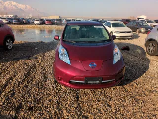 2017 Nissan LEAF S with VIN 1N4BZ0CP3HC311154, listed as a Copart auction lot 88807695 with 57,525 mi miles and Salvage Title. Bid and sale history available at carsss.com. Image 5.