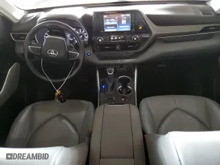 2020 Toyota Highlander XLE with VIN 5TDGZRBH3LS522022, listed as a Copart auction lot 48935615 with 71,332 mi miles and Salvage Title. Bid and sale history available at carsss.com. Image 8.