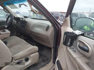 2001 Ford F-150 XL with VIN 2FTRX07W31CA59129, listed as a IAAI auction lot 41349352 with 272,026 mi miles. Bid and sale history available at carsss.com. Image 5.