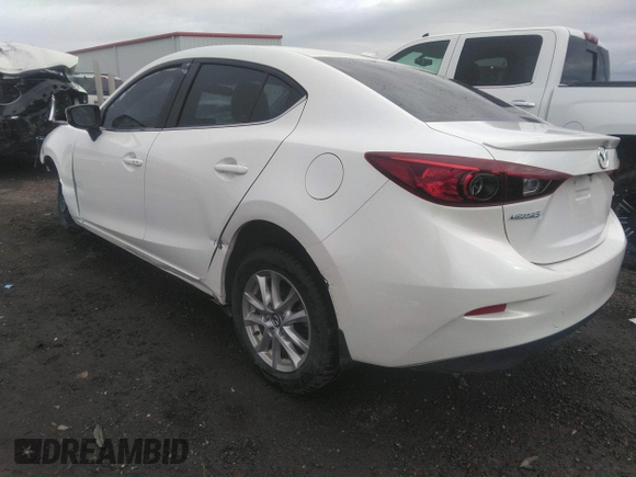 2015 Mazda 3 i Grand Touring z VIN JM1BM1W75F1232796, wystawiony jako IAAI lot #39976305 z przebiegiem 69 161 mil mil oraz . Historia ofert i sprzedaży dostępna na DreamBid. Obrazek 3.