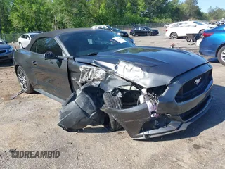 2017 Ford Mustang GT Premium z VIN 1FATP8FFXH5295034, wystawiony jako IAAI lot #41973926 z przebiegiem 153 870 mil mil oraz . Historia ofert i sprzedaży dostępna na DreamBid. Obrazek 1.