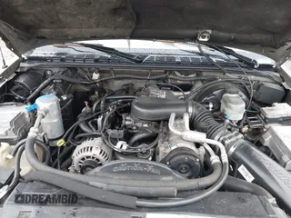 2001 Chevrolet Blazer LS z VIN 1GNCT18W11K246877, wystawiony jako IAAI lot #42375718 z przebiegiem 264 652 mil mil oraz . Historia ofert i sprzedaży dostępna na DreamBid. Obrazek 10.