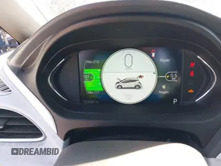 2018 Chevrolet Bolt EV Premier z VIN 1G1FX6S04J4116505, wystawiony jako IAAI lot #42258808 z przebiegiem 103 089 mil mil oraz . Historia ofert i sprzedaży dostępna na DreamBid. Obrazek 7.