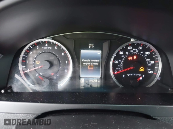 2015 Toyota Camry XLE with VIN 4T1BF1FK7FU034357, listed as a IAAI auction lot 42164943 with 119,294 mi miles and . Bid and sale history available at DreamBid. Image 7.