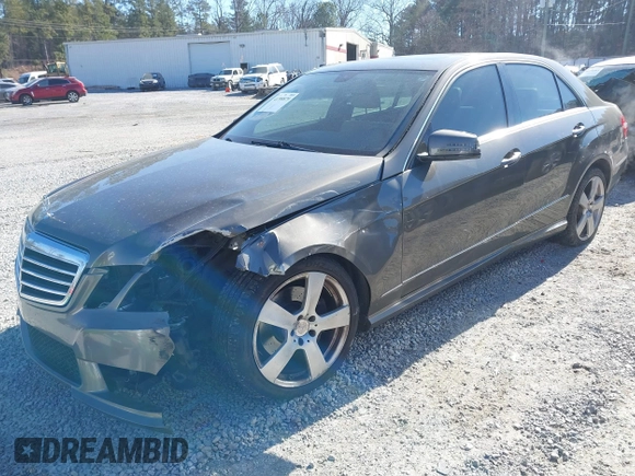 2011 Mercedes-Benz E-Class E 350 Luxury with VIN WDDHF8HB7BA390393, listed as a IAAI auction lot 41398879 with 155,161 mi miles. Bid and sale history available at carsss.com. Image 17.