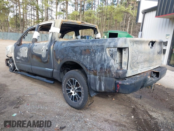2018 Nissan Titan SV z VIN 1N6AA1EJ2JN526477, wystawiony jako IAAI lot #41872455 z przebiegiem Nie podano mil oraz . Historia ofert i sprzedaży dostępna na DreamBid. Obrazek 3.