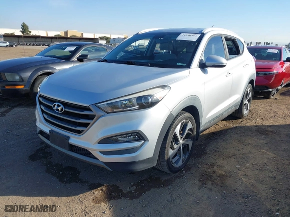 2016 Hyundai Tucson Sport with VIN KM8J33A20GU152145, listed as a IAAI auction lot 41250885 with 117,841 mi miles. Bid and sale history available at carsss.com. Image 17.