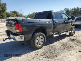 2017 Ram 2500 Big Horn with VIN 3C6UR5DJ4HG771793, listed as a Copart auction lot 87326994 with 113,051 mi miles and Non Repairable. Bid and sale history available at carsss.com. Image 3.