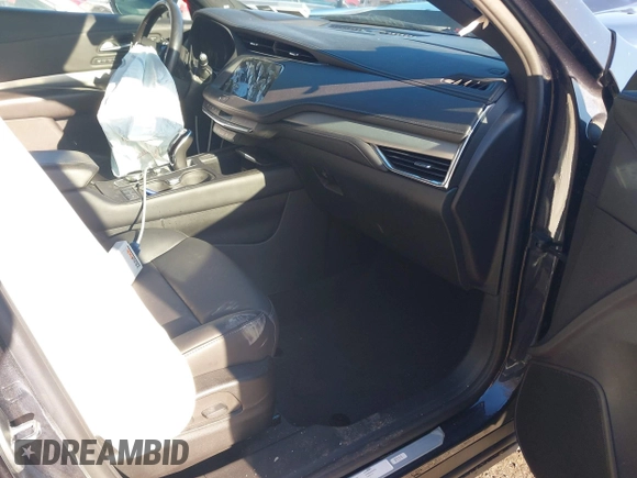 2022 Cadillac XT4 AWD Premium Luxury with VIN 1GYFZDR40NF139931, listed as a IAAI auction lot 41168482 with 28,748 mi miles and . Bid and sale history available at carsss.com. Image 5.