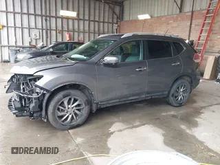 2015 Nissan Rogue SL z VIN 5N1AT2MV9FC845509, wystawiony jako IAAI lot #42076032 z przebiegiem 154 151 mil mil oraz . Historia ofert i sprzedaży dostępna na DreamBid. Obrazek 2.