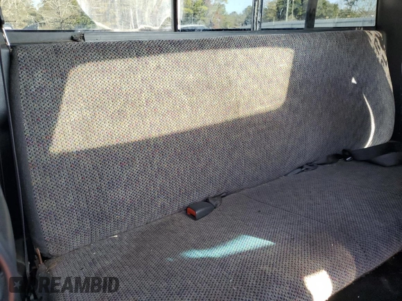 1999 Dodge 2500 with VIN 1B7KF23Z6XJ558288, listed as a Copart auction lot 86252004 with 251,023 mi miles and Salvage title. Bid and sale history available at DreamBid. Image 10.