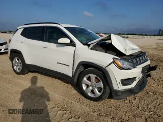2019 Jeep Compass Latitude with VIN 3C4NJCBB7KT762945, listed as a Copart auction lot 55917165 with 100,854 mi miles and Salvage title. Bid and sale history available at DreamBid. Image 4.