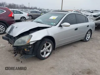 2005 Nissan Altima SE with VIN 1N4BL11E65C133566, listed as a IAAI auction lot 41792300 with 169,733 mi miles. Bid and sale history available at carsss.com. Image 17.