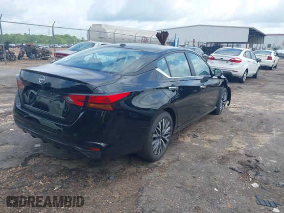 2025 Nissan Altima SV z VIN 1N4BL4DV9SN375653, wystawiony jako IAAI lot #42509470 z przebiegiem 6 362 mil mil oraz . Historia ofert i sprzedaży dostępna na DreamBid. Obrazek 4.