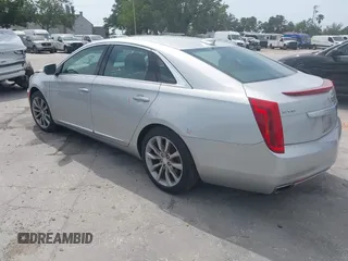 2017 Cadillac XTS Luxury with VIN 2G61M5S30H9138185, listed as a IAAI auction lot 42081983 with 110,176 mi miles. Bid and sale history available at carsss.com. Image 3.