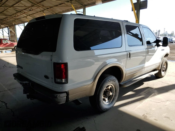 2001 Ford Excursion Limited с VIN 1FMSU43F71EA23909, выставлен на аукционе Copart как лот 49962255 с пробегом 252 585 миль миль и Списание • Salvage title. История ставок и продаж доступна на DreamBid. Изображение 3.