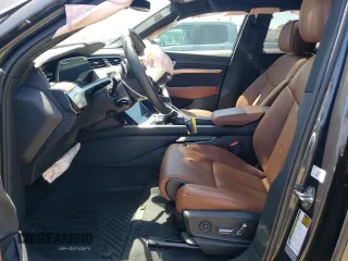 2019 Audi e-tron Prestige with VIN WA1VABGE0KB017804, listed as a Copart auction lot 57939033 with 28,153 mi miles. Bid and sale history available at carsss.com. Image 7.