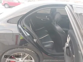 2016 Mercedes-Benz C 63 S AMG z VIN 55SWF8HB7GU163686, wystawiony jako IAAI lot #40884579 z przebiegiem Nie podano mil oraz . Historia ofert i sprzedaży dostępna na DreamBid. Obrazek 8.