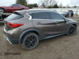 2017 Infiniti QX30 Luxury with VIN SJKCH5CRXHA016187, listed as a Copart auction lot 44020604 with 89,105 mi miles. Bid and sale history available at carsss.com. Image 3.