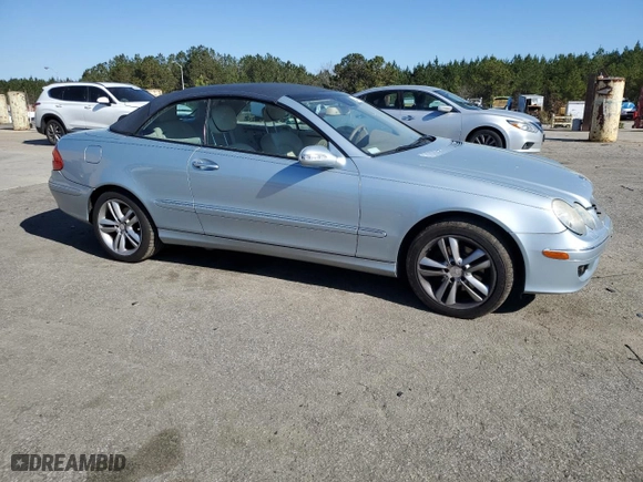 2008 Mercedes-Benz CLK-Class 3.5L with VIN WDBTK56F38F236424, listed as a Copart auction lot 50446485 with 90,108 mi miles and Salvage Title. Bid and sale history available at carsss.com. Image 4.