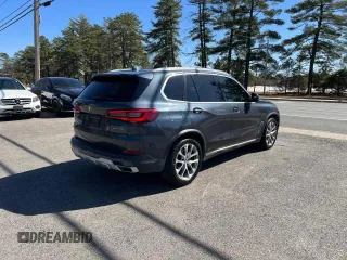 2019 BMW X5 xDrive40i with VIN 5UXCR6C57KLL63540, listed as a Copart auction lot 53248315 with 124,292 mi miles and Clean Title. Bid and sale history available at carsss.com. Image 4.