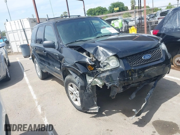 2006 Ford Escape Hybrid z VIN 1FMCU96H96KA25975, wystawiony jako IAAI lot #42130554 z przebiegiem 235 342 mil mil oraz . Historia ofert i sprzedaży dostępna na DreamBid. Obrazek 1.
