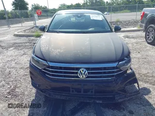 2019 Volkswagen Jetta SEL with VIN 3VWEB7BU7KM193642, listed as a IAAI auction lot 42718572 with 124,633 mi miles and . Bid and sale history available at DreamBid. Image 12.
