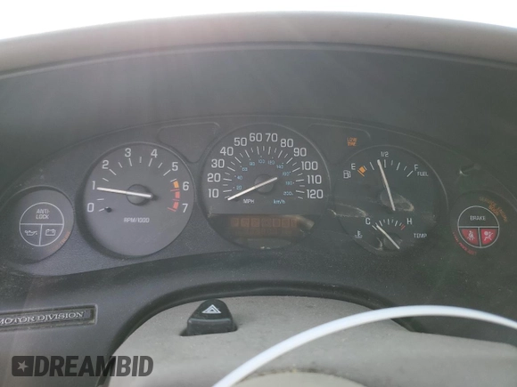 2000 Buick Regal LS with VIN 2G4WB55K1Y1212493, listed as a Copart auction lot 68513664 with 0 mi miles and Salvage Title. Bid and sale history available at carsss.com. Image 9.