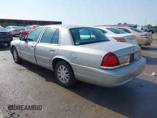 2004 Ford Crown Victoria LX с VIN 2FAFP74WX4X132788, выставлен на аукционе IAAI как лот 42282454 с пробегом 165 019 миль миль и . История ставок и продаж доступна на DreamBid. Изображение 3.