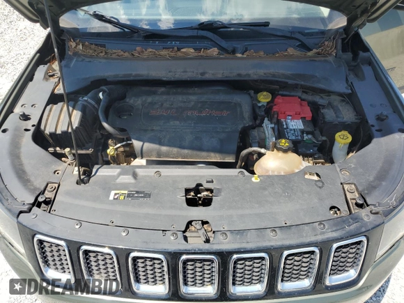 2019 Jeep Compass Sport z VIN 3C4NJCAB3KT726316, wystawiony jako Copart lot #63980245 z przebiegiem 142 357 mil mil oraz Czysty tytuł • Clean title. Historia ofert i sprzedaży dostępna na DreamBid. Obrazek 12.