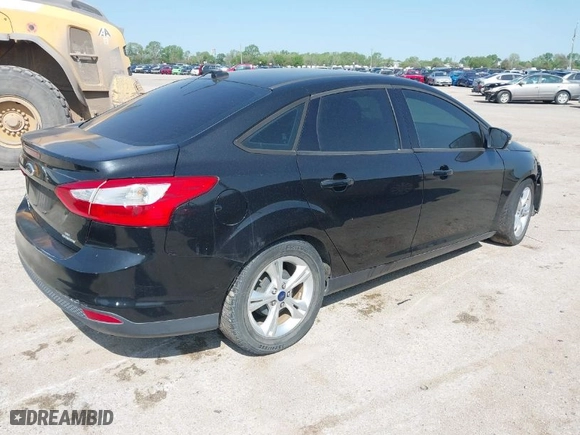 2014 Ford Focus SE with VIN 1FADP3F25EL203789, listed as a IAAI auction lot 41926190 with 202,847 mi miles. Bid and sale history available at carsss.com. Image 4.