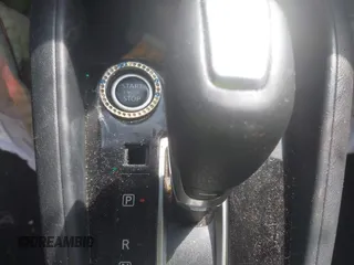 2020 Nissan Versa SR with VIN 3N1CN8FV0LL805376, listed as a IAAI auction lot 42111422 with 153,978 mi miles and . Bid and sale history available at DreamBid. Image 20.
