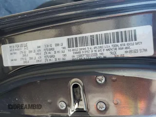 2016 Ram 1500 Express z VIN 1C6RR7FT9GS123339, wystawiony jako Copart lot #57058705 z przebiegiem 102 654 mil mil oraz Szkoda całkowita • Salvage title. Historia ofert i sprzedaży dostępna na DreamBid. Obrazek 13.