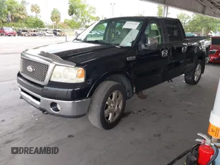 2008 Ford F-150 XLT с VIN 1FTPW14V28FB87601, выставлен на аукционе IAAI как лот 42211440 с пробегом 220 033 миль миль и . История ставок и продаж доступна на DreamBid. Изображение 2.
