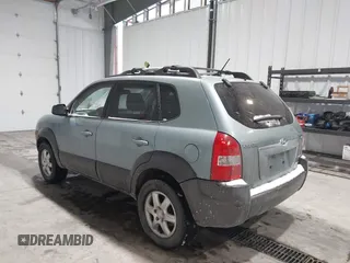 2005 Hyundai Tucson GLS with VIN KM8JN72D55U171093, listed as a IAAI auction lot 41565296 with 200,017 mi miles and . Bid and sale history available at DreamBid. Image 3.