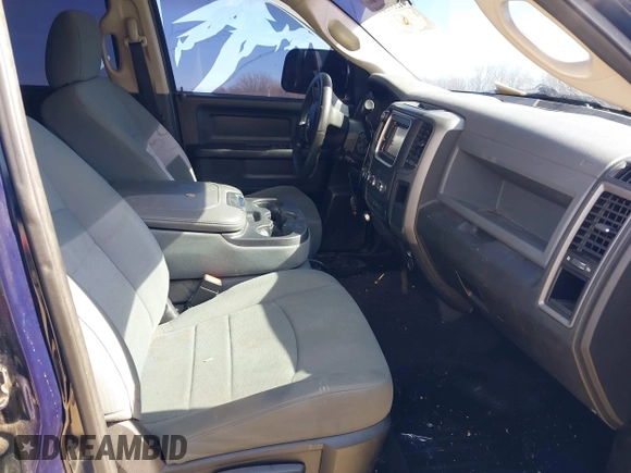2013 Ram 1500 Express z VIN 1C6RR7KT2DS649040, wystawiony jako IAAI lot #41537501 z przebiegiem 161 469 mil mil oraz . Historia ofert i sprzedaży dostępna na DreamBid. Obrazek 5.