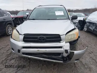 2008 Toyota RAV4 with VIN JTMBD33V985191308, listed as a IAAI auction lot 41197580 with 203,862 mi miles. Bid and sale history available at carsss.com. Image 12.