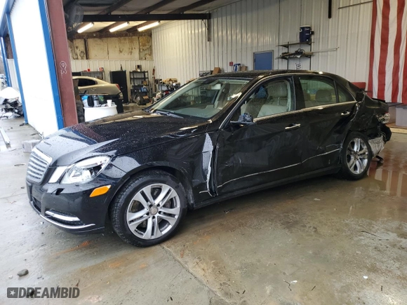 2011 Mercedes-Benz E-Class E 550 Luxury with VIN WDDHF9AB4BA335478, listed as a Copart auction lot 44942135 with 235,581 mi miles and Salvage Title. Bid and sale history available at carsss.com. Image 1.