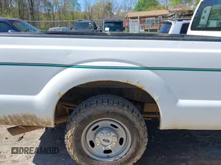 2016 Ford Super Duty F-250 SRW XLT with VIN 1FT7X2A69GEB02855, listed as a IAAI auction lot 41945973 with 176,217 mi miles. Bid and sale history available at carsss.com. Image 21.
