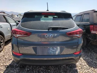 2016 Hyundai Tucson SE z VIN KM8J3CA40GU090117, wystawiony jako Copart lot #58821765 z przebiegiem 126 687 mil mil oraz Czysty tytuł • Clean title. Historia ofert i sprzedaży dostępna na DreamBid. Obrazek 6.