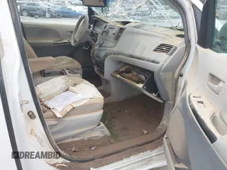 2014 Toyota Sienna LE AAS с VIN 5TDKK3DCXES512006, выставлен на аукционе IAAI как лот 41721093 с пробегом Не указан миль и . История ставок и продаж доступна на DreamBid. Изображение 5.