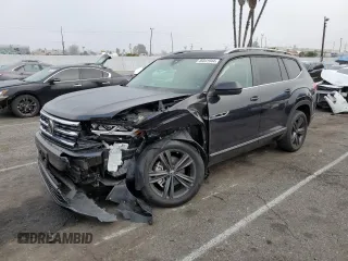 2022 Volkswagen Atlas 3.6L V6 SEL R-Line with VIN 1V2AR2CAXNC558551, listed as a Copart auction lot 86841944 with 31,464 mi miles and Salvage Title. Bid and sale history available at carsss.com. Image 1.