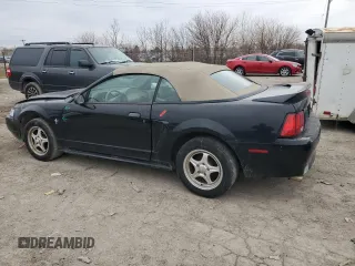 2000 Ford Mustang with VIN 1FAFP4445YF228083, listed as a Copart auction lot 44748875 with 84,456 mi miles and Clean Title. Bid and sale history available at carsss.com. Image 2.