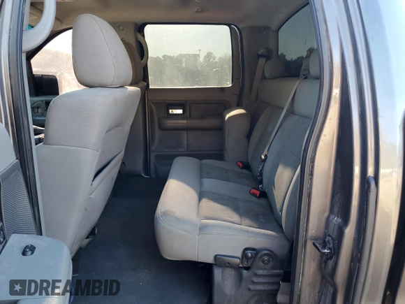2004 Ford F-150 XLT with VIN 1FTRW14W54KB87028, listed as a Copart auction lot 79939714 with 260,492 mi miles and Salvage Title. Bid and sale history available at carsss.com. Image 10.