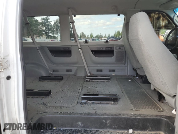2008 Ford Econoline Passenger XL с VIN 1FBNE31L98DA96009, выставлен на аукционе Copart как лот 59546285 с пробегом 162 922 миль миль и Списание • Salvage title. История ставок и продаж доступна на DreamBid. Изображение 11.