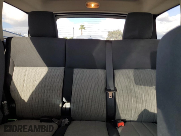 2010 Dodge Nitro SXT z VIN 1D4PT5GK2AW131913, wystawiony jako Copart lot #42711015 z przebiegiem 177 637 mil mil oraz Szkoda całkowita • Salvage title. Historia ofert i sprzedaży dostępna na DreamBid. Obrazek 10.