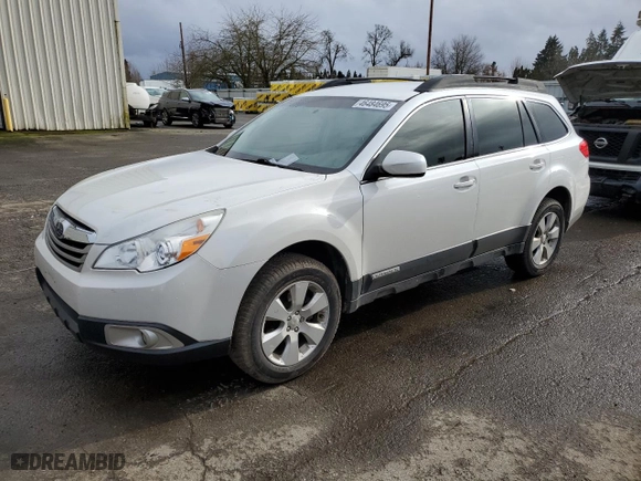 2012 Subaru Outback 2.5i with VIN 4S4BRCAC0C3255013, listed as a Copart auction lot 46484695 with 124,371 mi miles and Salvage Title. Bid and sale history available at carsss.com. Image 1.
