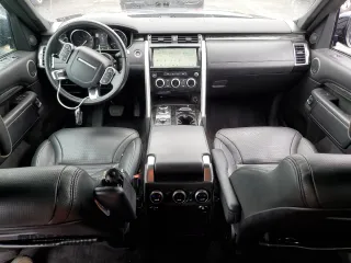 2017 Land Rover Discovery HSE Luxury z VIN SALRHBBV7HA045326, wystawiony jako Copart lot #60055655 z przebiegiem 73 958 mil mil oraz Szkoda całkowita • Salvage title. Historia ofert i sprzedaży dostępna na DreamBid. Obrazek 8.